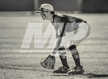 Thumbnail 2 in Mater Dei @ Servite photogallery.