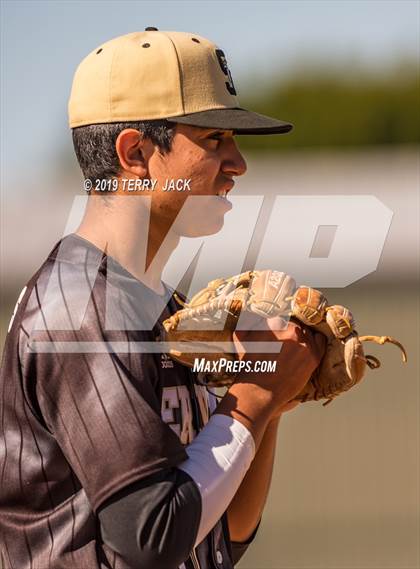 Thumbnail 2 in Mater Dei @ Servite photogallery.