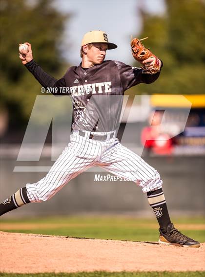 Thumbnail 1 in Mater Dei @ Servite photogallery.