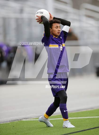 Thumbnail 2 in Farmersville vs.  Pleasant Grove (Caddo Mills Winter Classic) photogallery.