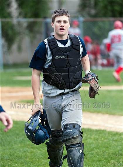 Thumbnail 3 in Narragansett @ Moses Brown (RIIL D1 Region 1 Playoffs) photogallery.