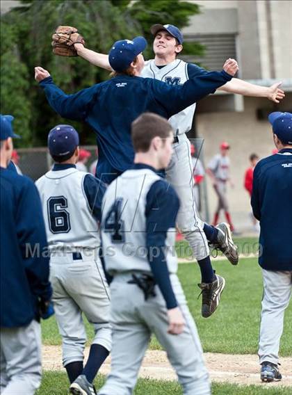 Thumbnail 1 in Narragansett @ Moses Brown (RIIL D1 Region 1 Playoffs) photogallery.