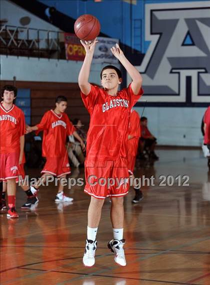 Thumbnail 2 in Gladstone @ Azusa photogallery.