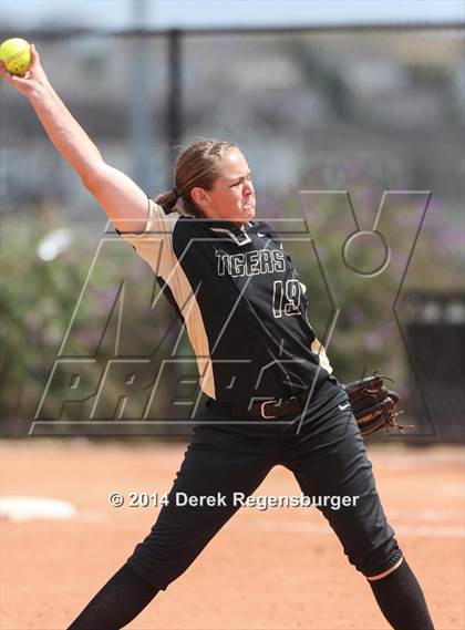 Thumbnail 3 in Wheat Ridge vs. Broken Arrow (Festival of Champions) photogallery.