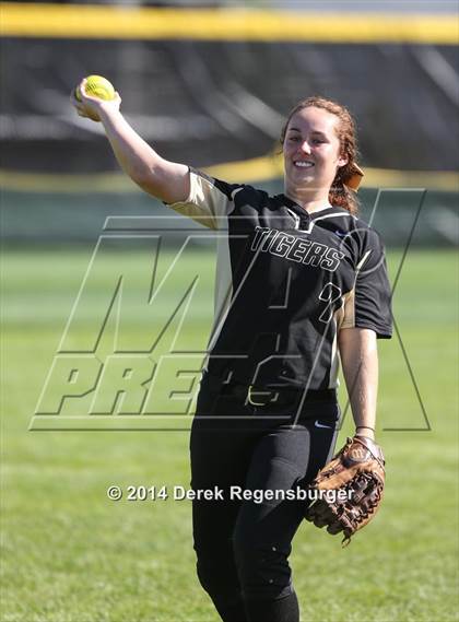 Thumbnail 2 in Wheat Ridge vs. Broken Arrow (Festival of Champions) photogallery.