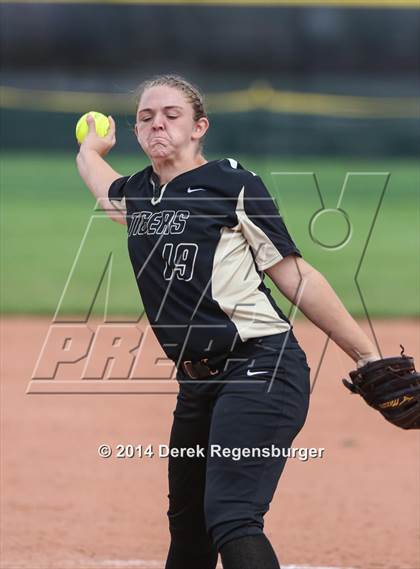 Thumbnail 1 in Wheat Ridge vs. Broken Arrow (Festival of Champions) photogallery.