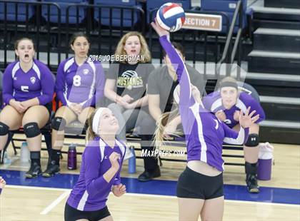 Thumbnail 1 in Sierra vs. Minarets (CIF D4 Central Section Championship) photogallery.