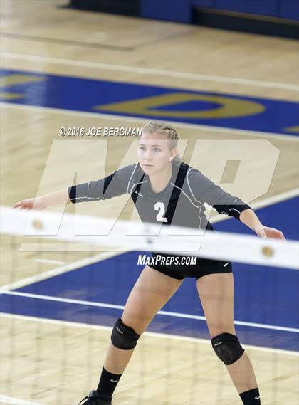 Thumbnail 2 in Sierra vs. Minarets (CIF D4 Central Section Championship) photogallery.