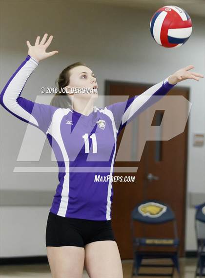 Thumbnail 2 in Sierra vs. Minarets (CIF D4 Central Section Championship) photogallery.