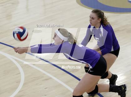 Thumbnail 2 in Sierra vs. Minarets (CIF D4 Central Section Championship) photogallery.