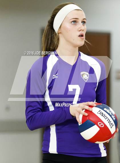 Thumbnail 2 in Sierra vs. Minarets (CIF D4 Central Section Championship) photogallery.
