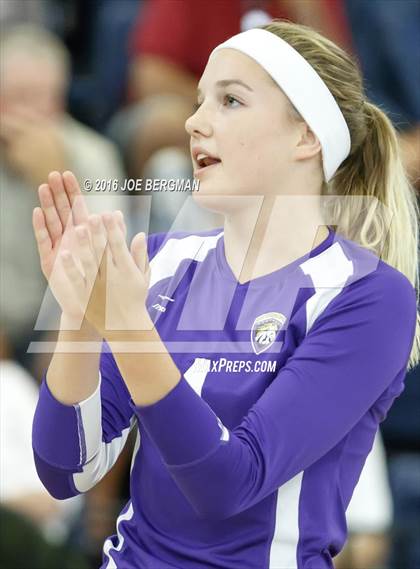 Thumbnail 2 in Sierra vs. Minarets (CIF D4 Central Section Championship) photogallery.