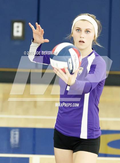 Thumbnail 3 in Sierra vs. Minarets (CIF D4 Central Section Championship) photogallery.