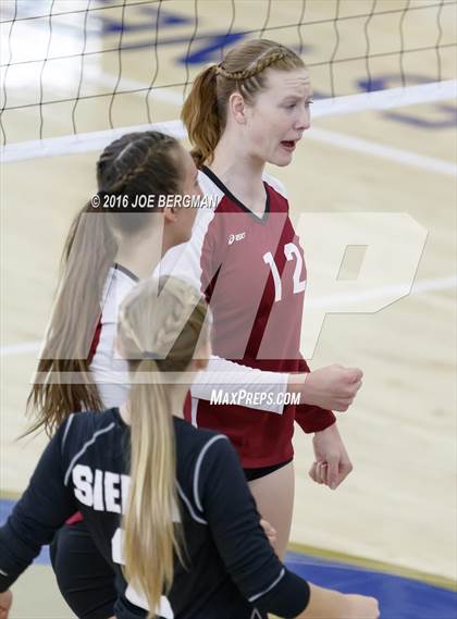 Thumbnail 2 in Sierra vs. Minarets (CIF D4 Central Section Championship) photogallery.