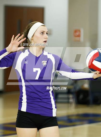 Thumbnail 1 in Sierra vs. Minarets (CIF D4 Central Section Championship) photogallery.