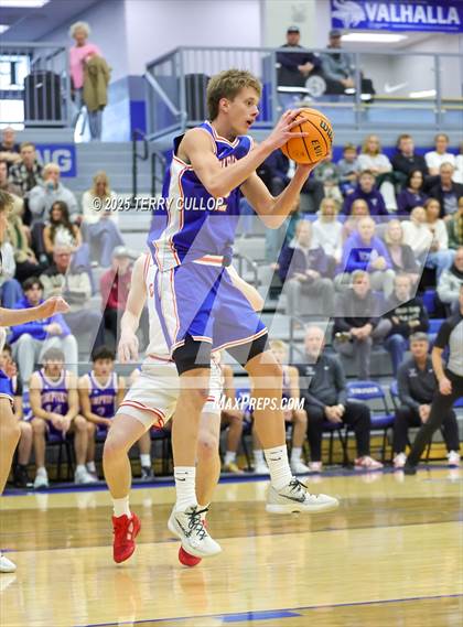 Thumbnail 3 in American Fork vs. Timpview (5 for the Fight Hoopfest) photogallery.