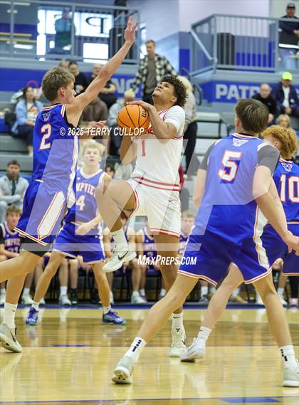 Thumbnail 3 in American Fork vs. Timpview (5 for the Fight Hoopfest) photogallery.