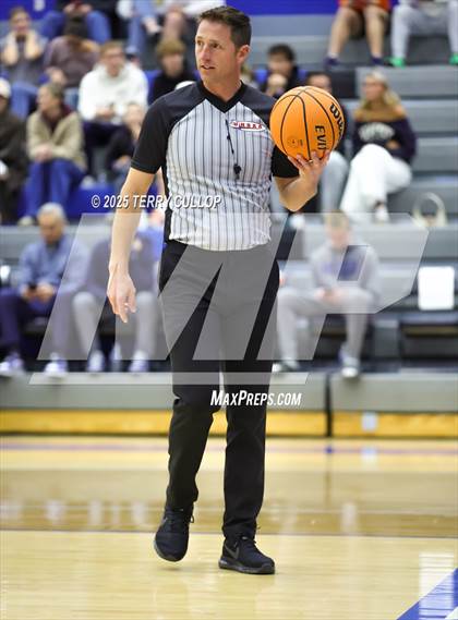 Thumbnail 3 in American Fork vs. Timpview (5 for the Fight Hoopfest) photogallery.