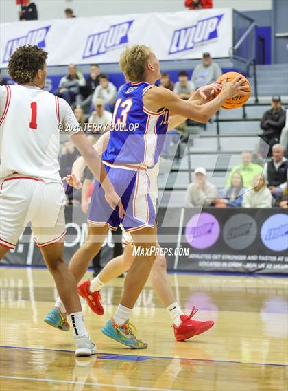 Thumbnail 3 in American Fork vs. Timpview (5 for the Fight Hoopfest) photogallery.