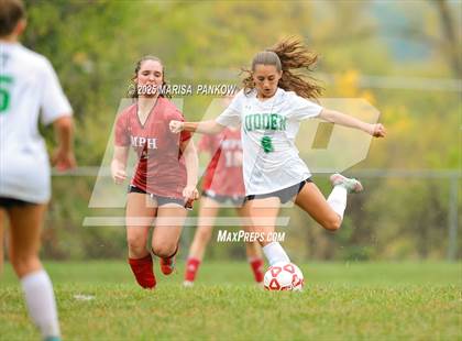 Thumbnail 2 in Bishop Ludden vs Manlius Pebble Hill photogallery.
