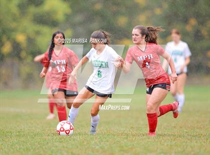 Thumbnail 2 in Bishop Ludden vs Manlius Pebble Hill photogallery.