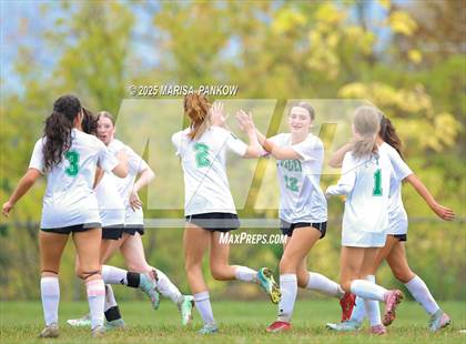 Thumbnail 3 in Bishop Ludden vs Manlius Pebble Hill photogallery.