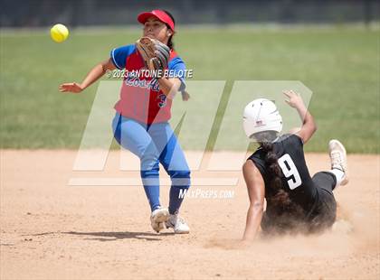 Thumbnail 2 in Los Alamitos vs. Foothill photogallery.