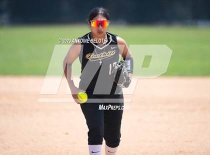 Thumbnail 1 in Los Alamitos vs. Foothill photogallery.