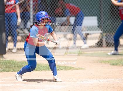 Thumbnail 3 in Los Alamitos vs. Foothill photogallery.