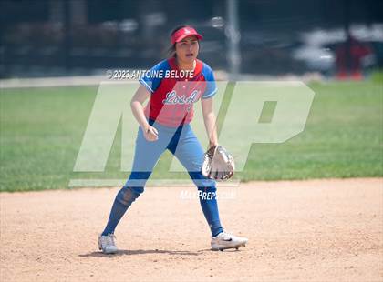 Thumbnail 2 in Los Alamitos vs. Foothill photogallery.