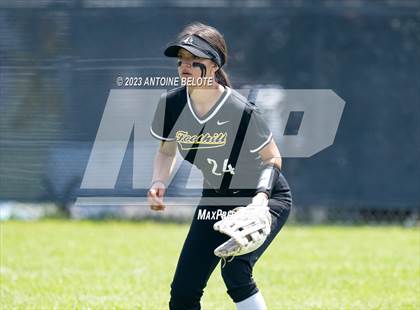 Thumbnail 2 in Los Alamitos vs. Foothill photogallery.
