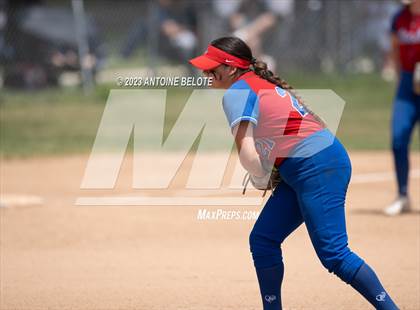 Thumbnail 3 in Los Alamitos vs. Foothill photogallery.