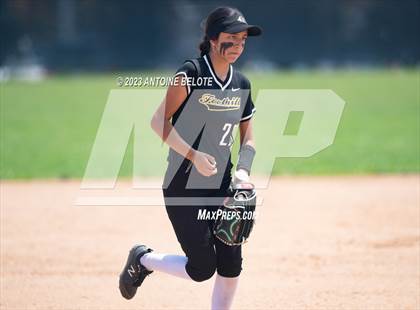 Thumbnail 1 in Los Alamitos vs. Foothill photogallery.
