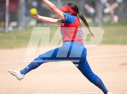 Thumbnail 3 in Los Alamitos vs. Foothill photogallery.