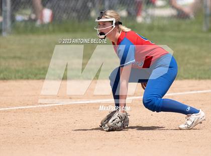 Thumbnail 1 in Los Alamitos vs. Foothill photogallery.