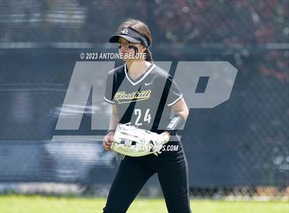 Thumbnail 1 in Los Alamitos vs. Foothill photogallery.