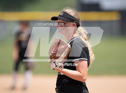 Thumbnail 3 in Los Alamitos vs. Foothill photogallery.