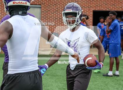 Thumbnail 2 in Haywood vs Pine Bluff (U of Memphis 7v7) photogallery.