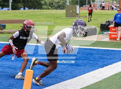 Thumbnail 3 in Haywood vs Pine Bluff (U of Memphis 7v7) photogallery.