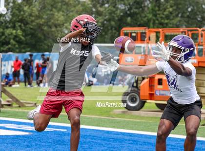 Thumbnail 2 in Haywood vs Pine Bluff (U of Memphis 7v7) photogallery.