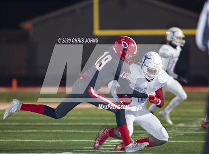 Thumbnail 2 in Parkway West @ Chaminade (MSHSAA 5A District 2 Final) photogallery.