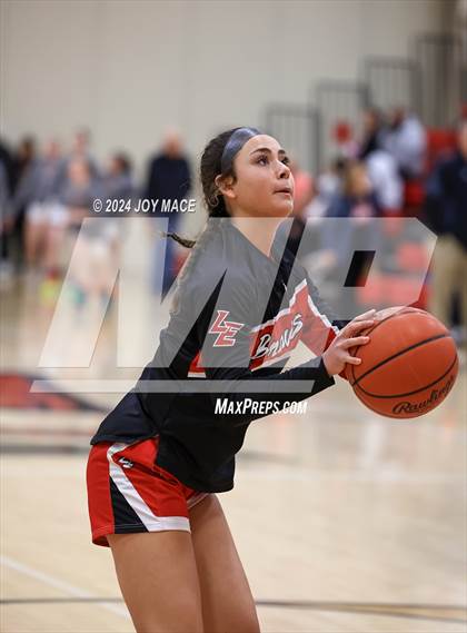 Thumbnail 3 in Marietta vs. Logan Elm photogallery.