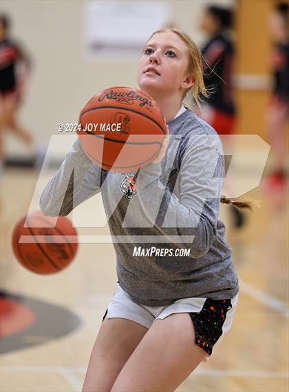 Thumbnail 2 in Marietta vs. Logan Elm photogallery.