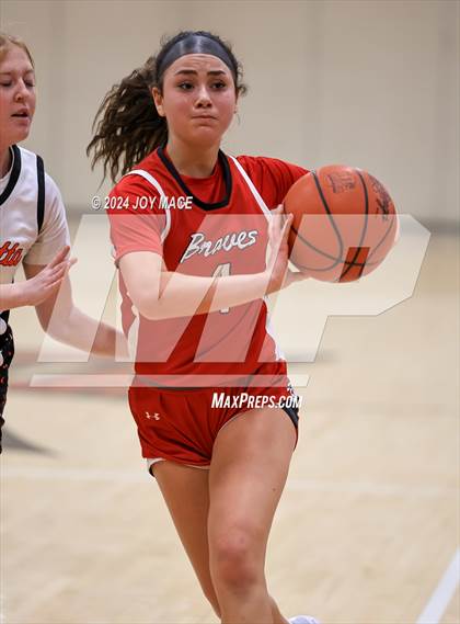 Thumbnail 3 in Marietta vs. Logan Elm photogallery.