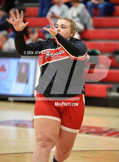 Thumbnail 3 in Marietta vs. Logan Elm photogallery.