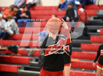 Thumbnail 2 in Marietta vs. Logan Elm photogallery.