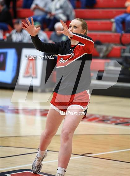 Thumbnail 1 in Marietta vs. Logan Elm photogallery.