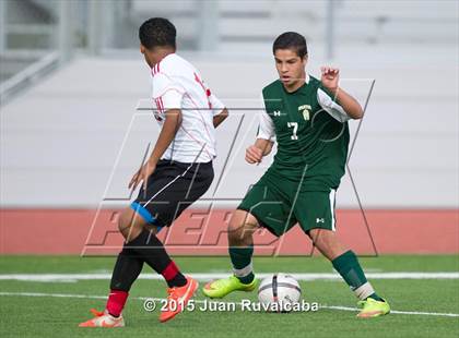 Thumbnail 3 in Damien vs. Pomona photogallery.