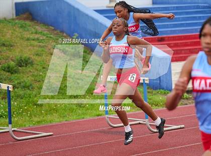 Thumbnail 2 in Dave Bethany Relays (300M Hurdles) photogallery.