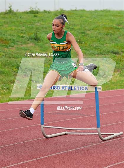 Thumbnail 3 in Dave Bethany Relays (300M Hurdles) photogallery.